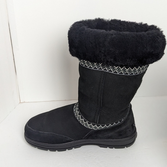 UGG Sundance Revival tall boots - Picture 10 of 16